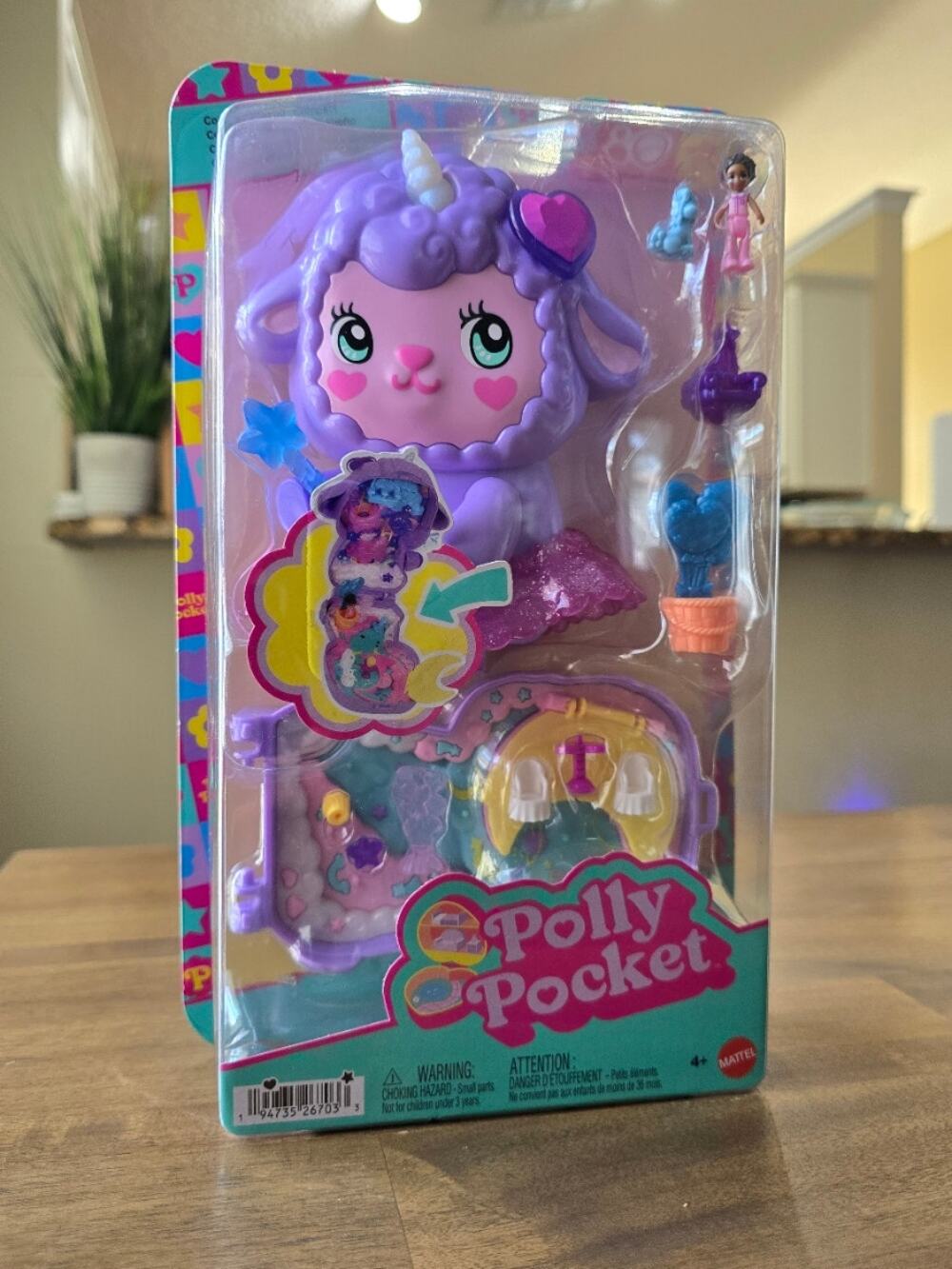 Polly Pocket Cozy Dreamland Lamb Compact Playset